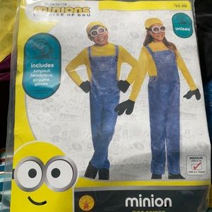 Minion child costume medium